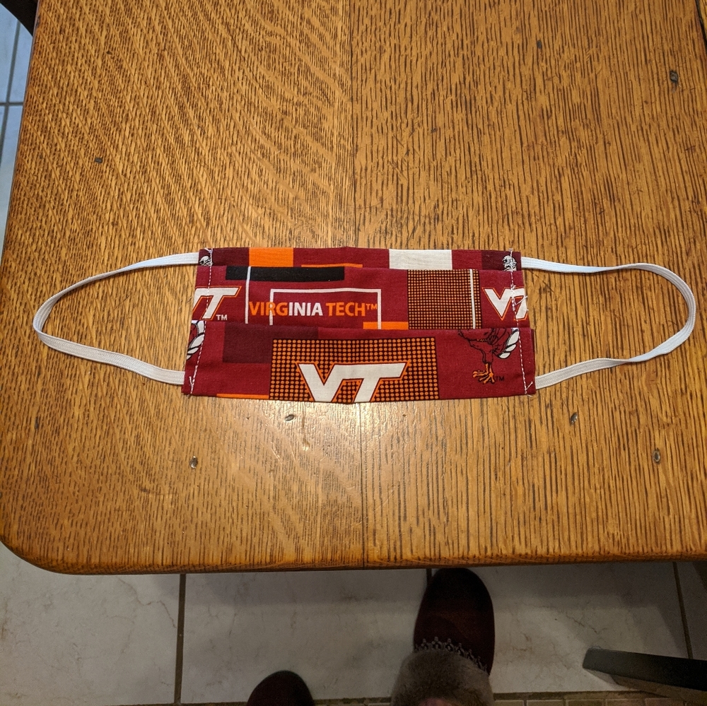 Virginia Tech Colleg fabric face mask unisex, NWOT